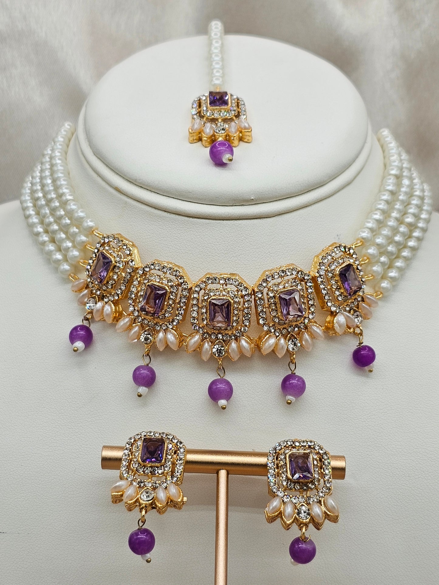 Purple Gem stone with Pearl set