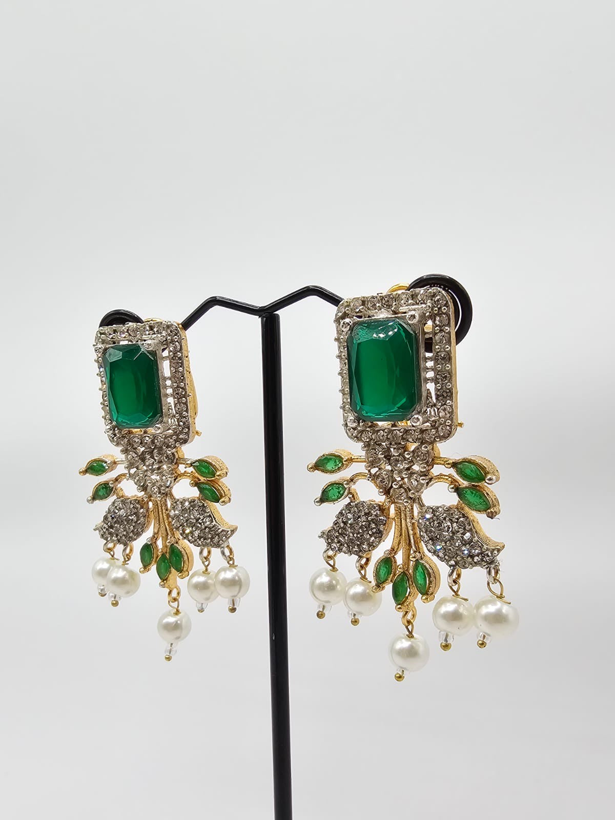 Exquisite Green & Gold Crystal Drop Earrings with Pearl Accents