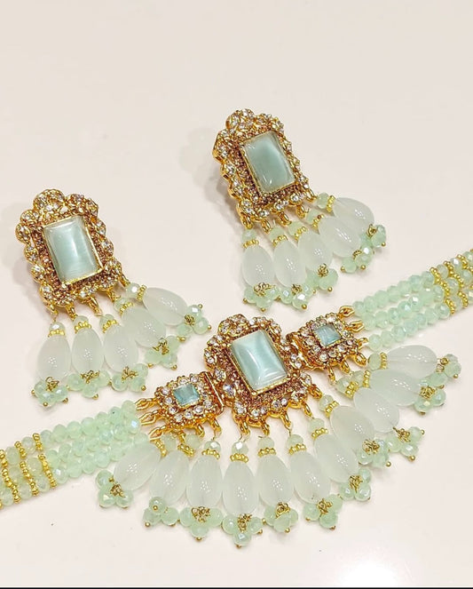 Elegant Mint Green Beaded & Gold-Plated Jewelry Set