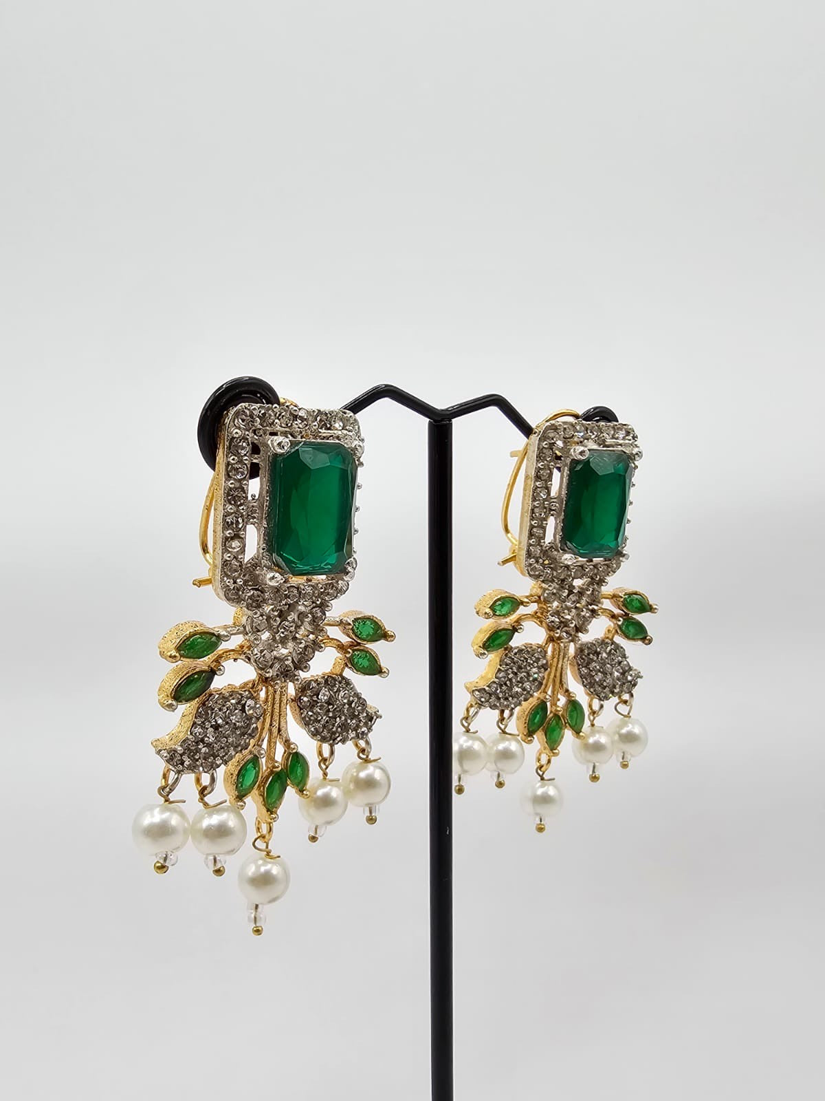 Exquisite Green & Gold Crystal Drop Earrings with Pearl Accents